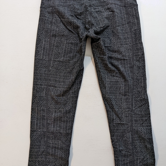 Prana Womens Cropped Yoga Pants Athletic Workout Size Small Black & Gray. - Picture 3 of 3